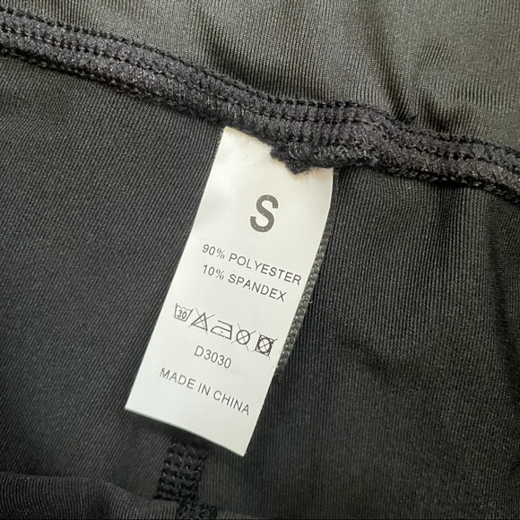 SHEIN Black Biker Shorts with Pockets - Picture 7 of 9